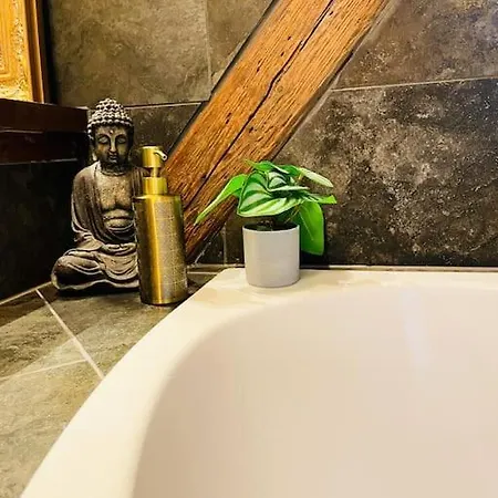 La Maison Rouge Au Coeur De La Ville. Ferienhaus Riquewihr