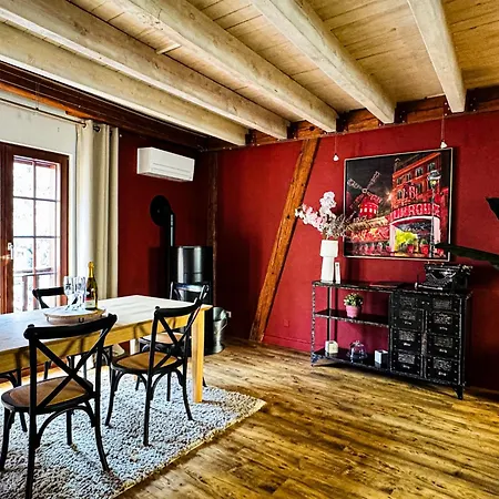 Semesterbostad La Maison Rouge Au Coeur Historique De Riquewihr