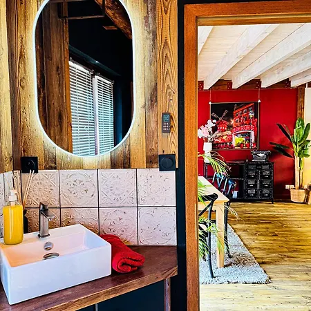 펜션 La Maison Rouge Au Coeur Historique De 리크위르