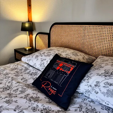 La Maison Rouge Au Coeur Historique De