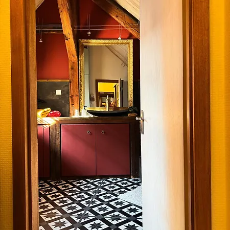 La Maison Rouge Au Coeur Historique De 펜션