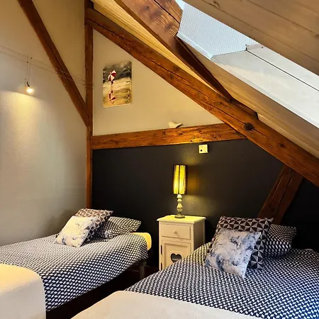 La Maison Rouge Au Coeur Historique De 펜션 리크위르